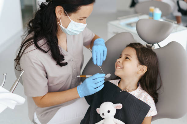 Best Emergency Tooth Extraction in El Paso, IL